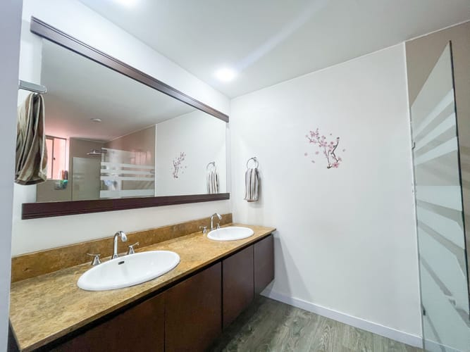 Apartamento de 3 alcobas en venta en Colina Campestre, Bogotá, 168 m² · foto 4 de 13