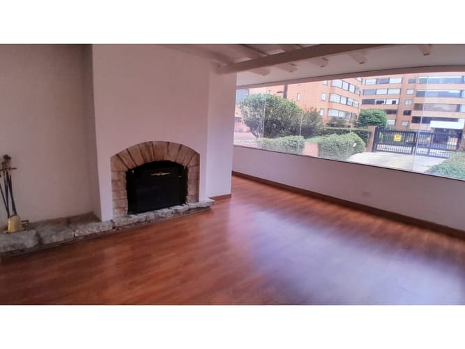 Apartamento de 3 alcobas en venta en Santa Barbara, Bogotá, 136 m² · foto 12 de 24