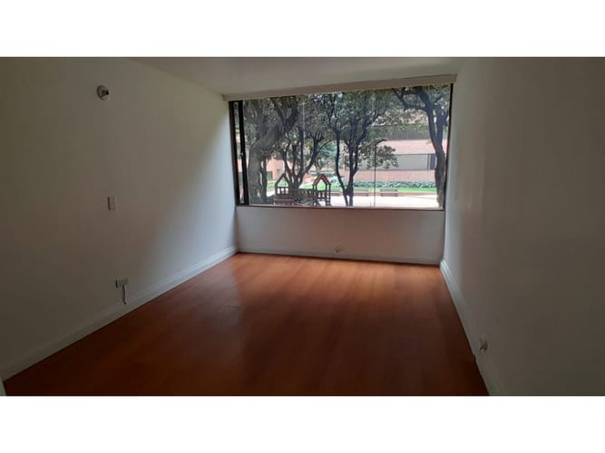 Apartamento de 3 alcobas en venta en Santa Barbara, Bogotá, 136 m² · foto 22 de 24