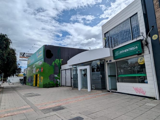 Casa de 6 alcobas en venta en Niza Suba, Bogotá, 354 m² · foto 2 de 24