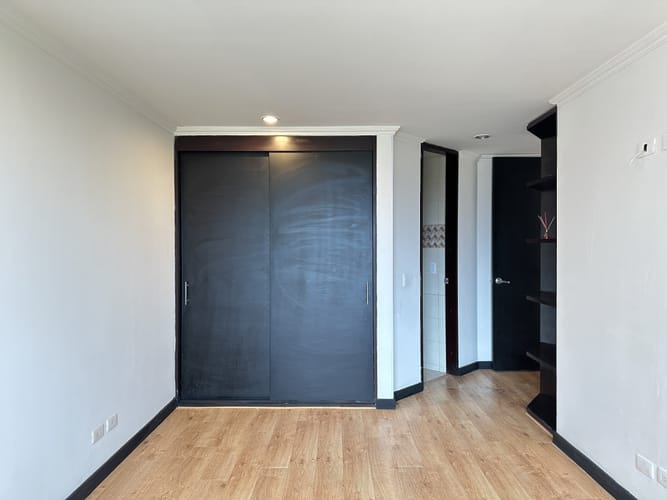 Apartamento de 3 alcobas en arriendo en Lagos De Cordoba, Bogotá, 176 m² · foto 24 de 24