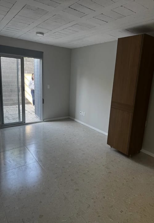 Exclusivo apartamento a estrenar en alquiler, 2 dormitorios en planta baja, estratégicamente ubicado en Carlos María Ramírez y Camambú, La Teja. · Foto 5