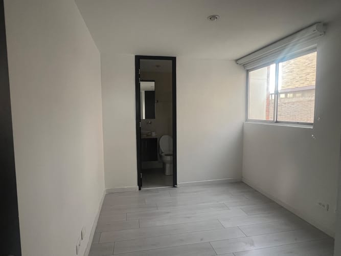 Apartamento de 2 alcobas en arriendo en El Contador, Bogotá, 70 m² · foto 2 de 16