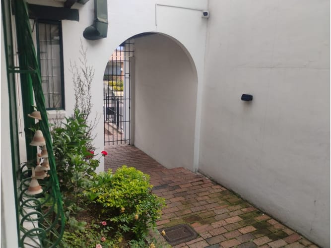Casa de 3 alcobas en venta en Prado Pinzon, Bogotá, 98 m² · foto 2 de 24