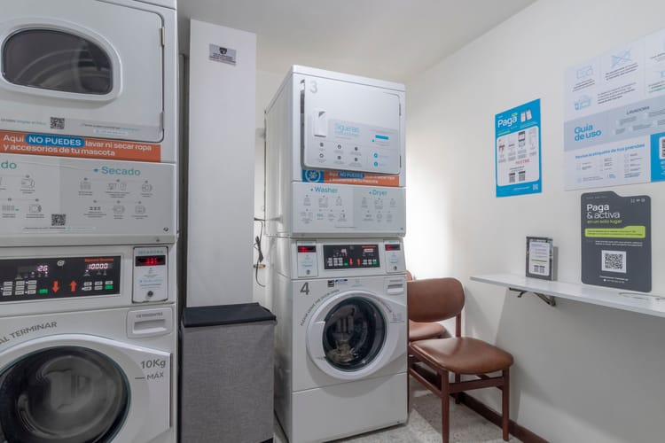 Apartamento de 1 alcoba en venta en Chicó Reservado, Bogotá, 38 m² · foto 11 de 13