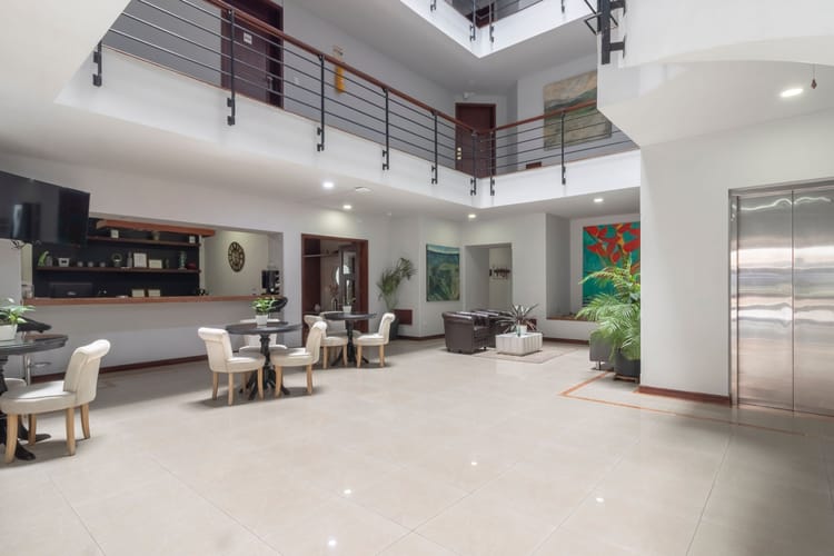 Apartamento de 1 alcoba en venta en Chicó Reservado, Bogotá, 38 m² · foto 13 de 13