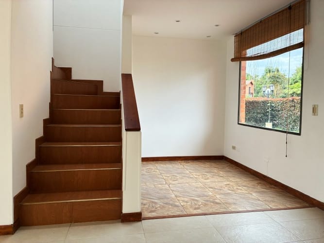 Casa de 3 alcobas en arriendo en El Misterio, Cajicá, 184 m² · foto 2 de 24