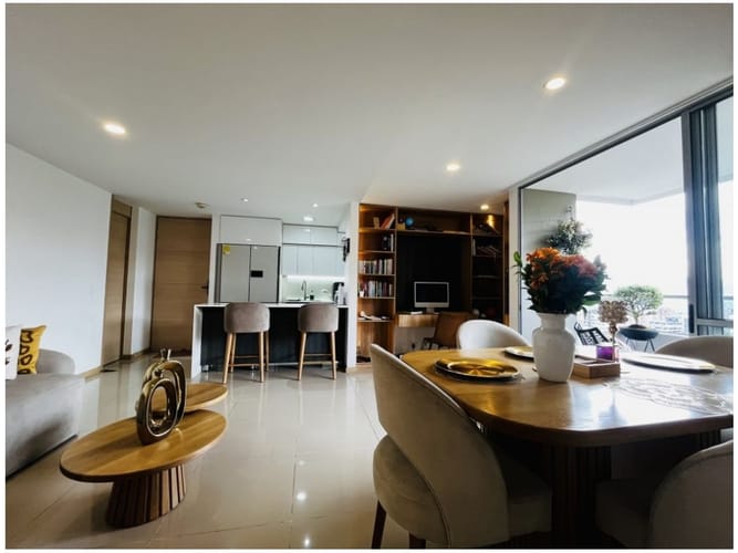Apartamento de 3 alcobas en venta en Camino Verde, Envigado, 89 m² · foto 1 de 14
