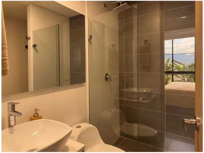 Apartamento de 2 alcobas en venta en Loma Del Escobero, Medellín, 76 m² · foto 6 de 8