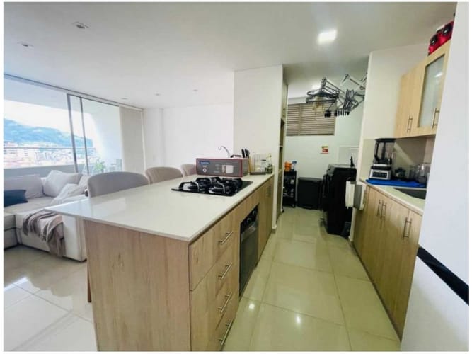 Apartamento de 2 alcobas en venta en Loma Del Esmeraldal, Medellín, 88 m² · foto 2 de 12