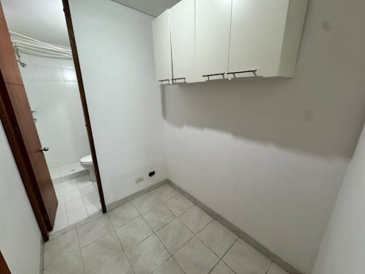 Apartamento de 2 alcobas en arriendo en El Tesoro, Medellín, 110 m² · foto 16 de 20