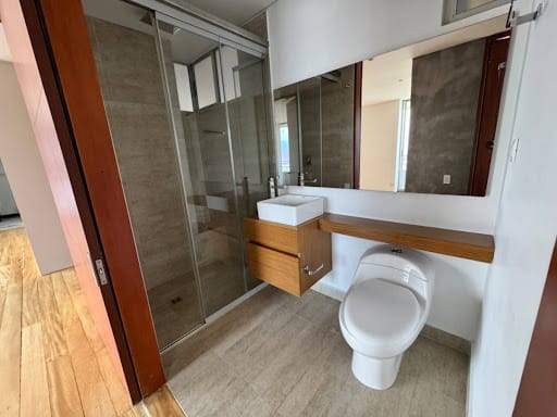 Apartamento de 2 alcobas en arriendo en El Tesoro, Medellín, 110 m² · foto 18 de 20