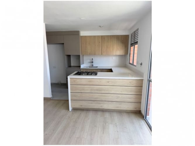 Apartamento de 2 alcobas en venta en Altamira, Medellín, 77 m² · foto 1 de 20