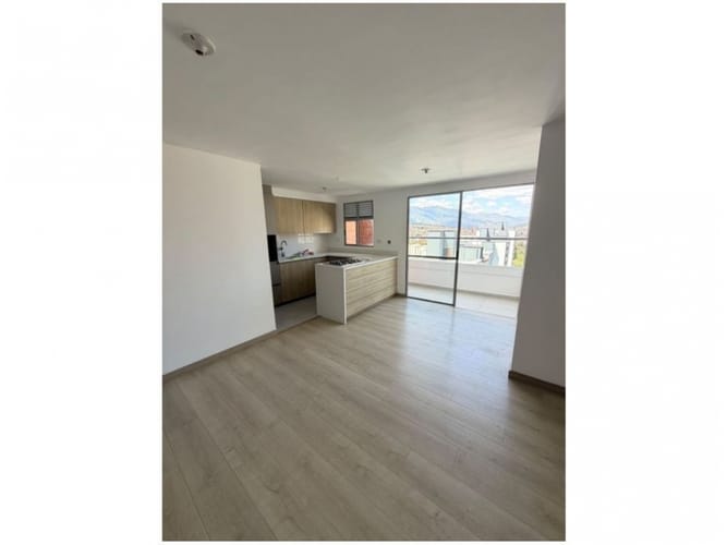 Apartamento de 2 alcobas en venta en Altamira, Medellín, 77 m² · foto 2 de 20