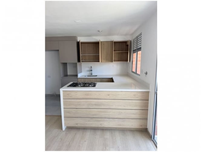 Apartamento de 2 alcobas en venta en Altamira, Medellín, 77 m² · foto 4 de 20