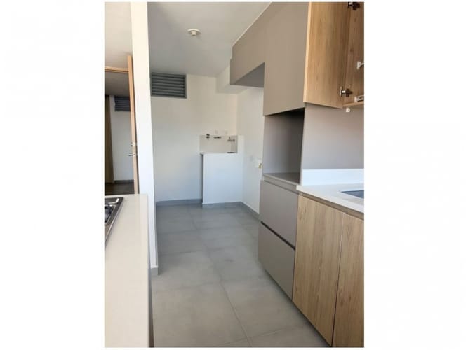 Apartamento de 2 alcobas en venta en Altamira, Medellín, 77 m² · foto 5 de 20