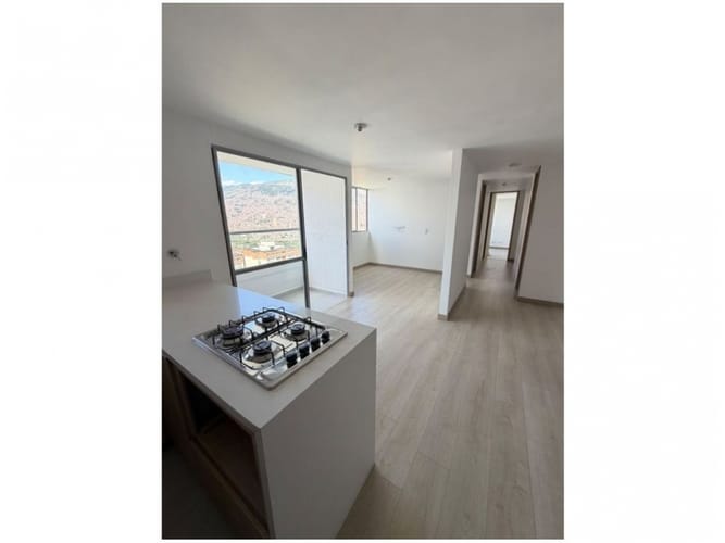 Apartamento de 2 alcobas en venta en Altamira, Medellín, 77 m² · foto 6 de 20