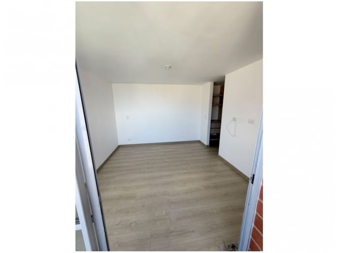 Apartamento de 2 alcobas en venta en Altamira, Medellín, 77 m² · foto 12 de 20