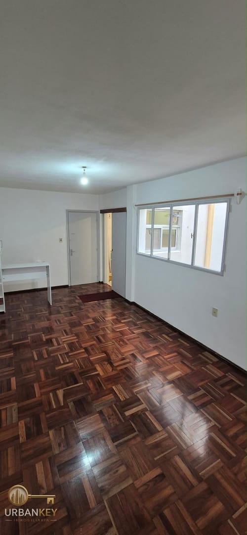 ALQUILER APARTAMENTO DE 2 DORMITORIOS A METROS DE LA RAMBLA