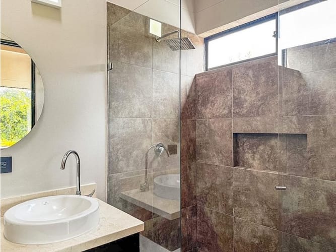 Casa de 4 alcobas en arriendo en Llano Grande, Rionegro, 305 m² · foto 9 de 24