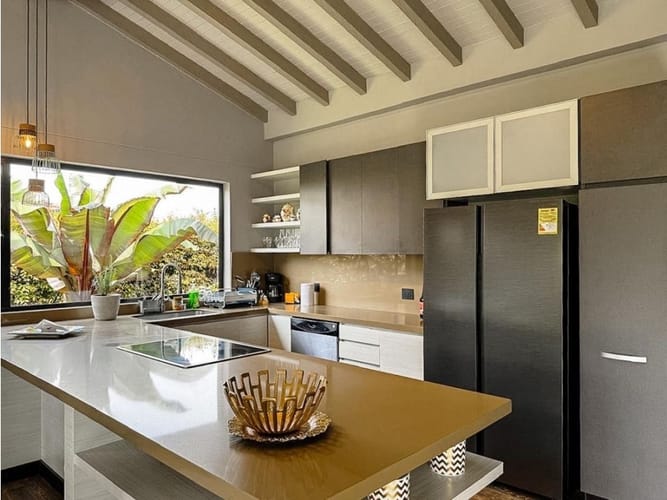 Casa de 4 alcobas en arriendo en Llano Grande, Rionegro, 305 m² · foto 24 de 24