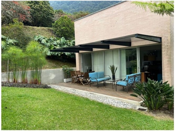 Apartamento de 4 alcobas en venta en Las Palmas, Envigado, 570 m² · foto 2 de 15