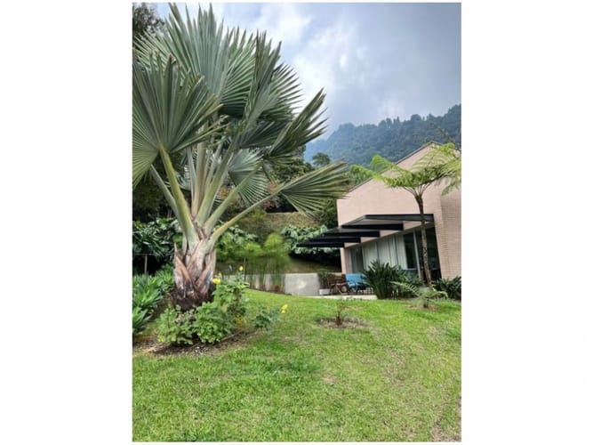 Apartamento de 4 alcobas en venta en Las Palmas, Envigado, 570 m² · foto 3 de 15