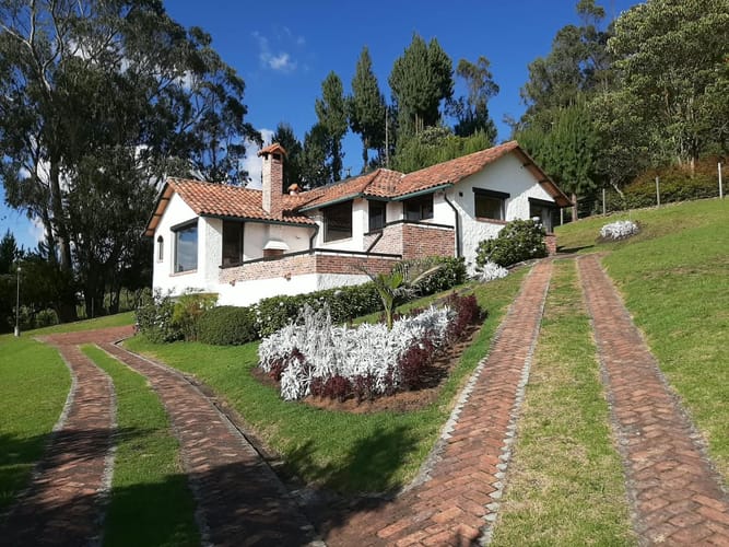Casa de 3 alcobas en venta en Yerbabuena, Chía, 320 m² · foto 1 de 14