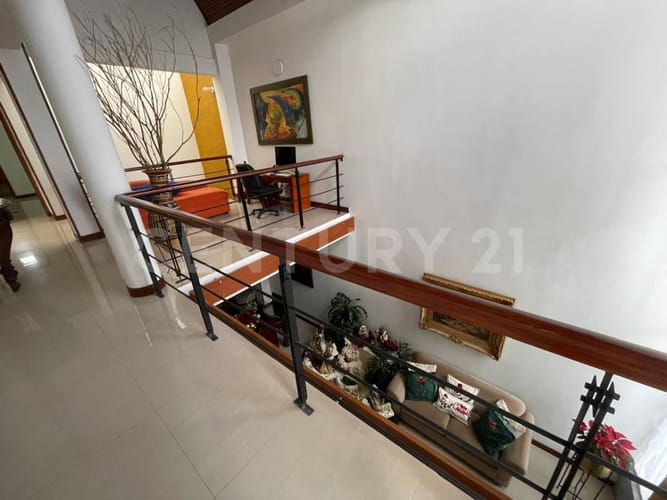 Casa de 7 alcobas en venta en El Ingenio, Cali, 370 m² · foto 18 de 24