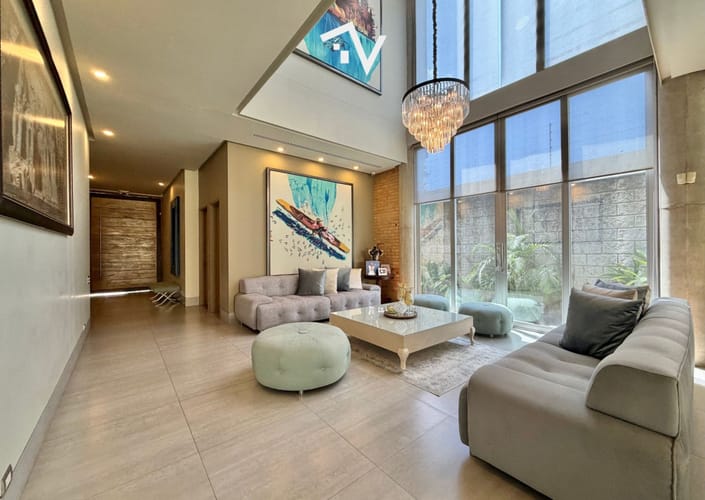 Casa de 8 alcobas en venta en El Poblado, Barranquilla, 990 m² · foto 1 de 24