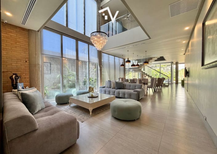 Casa de 8 alcobas en venta en El Poblado, Barranquilla, 990 m² · foto 3 de 24