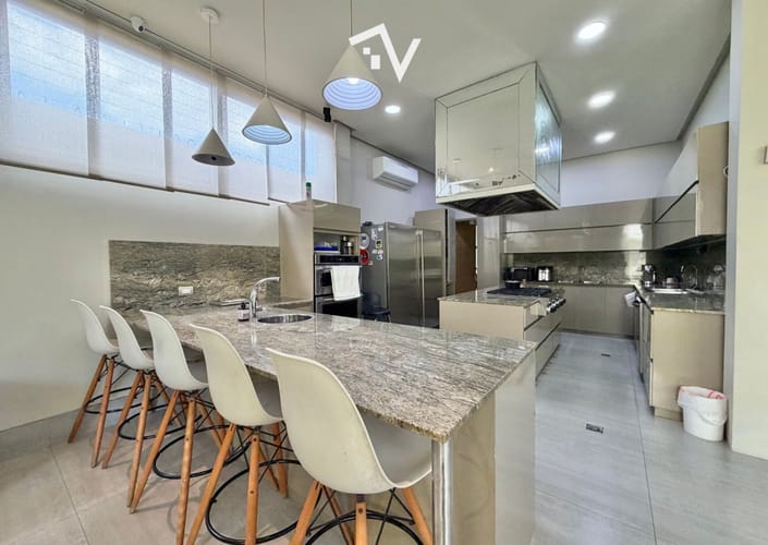 Casa de 8 alcobas en venta en El Poblado, Barranquilla, 990 m² · foto 8 de 24