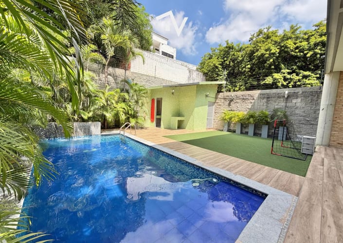 Casa de 8 alcobas en venta en El Poblado, Barranquilla, 990 m² · foto 12 de 24