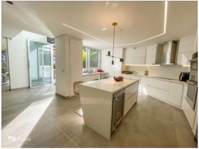 Casa de 4 alcobas en venta en Las Palmas, Medellín, 730 m² · foto 8 de 18