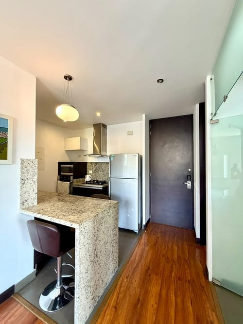 Apartamento de 1 alcoba en arriendo en Chico Norte, Bogotá, 48 m² · foto 3 de 12