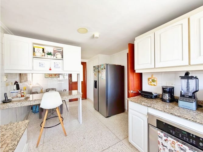 Apartamento de 3 alcobas en venta en Bocagrande, Cartagena, 227 m² · foto 10 de 22