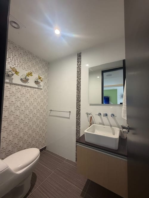 Apartamento de 4 alcobas en venta en Cabecera Del Llano, Bucaramanga, 186 m² · foto 2 de 24