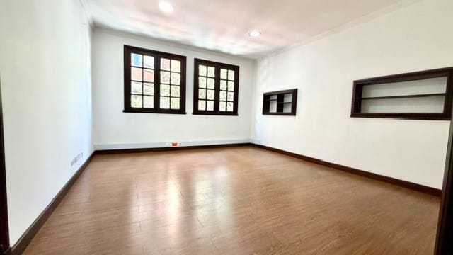 Casa de 15 alcobas en arriendo en Cataluna, Bogotá, 602 m² · foto 2 de 24