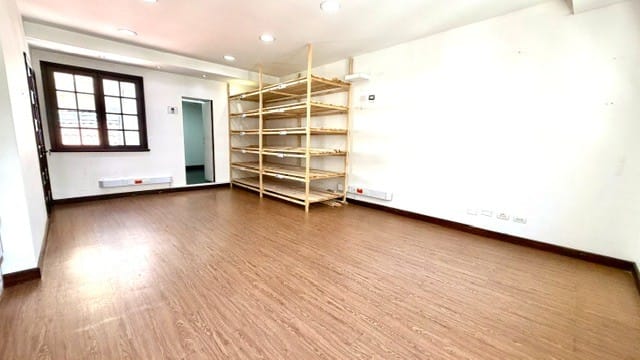 Casa de 15 alcobas en arriendo en Cataluna, Bogotá, 602 m² · foto 14 de 24