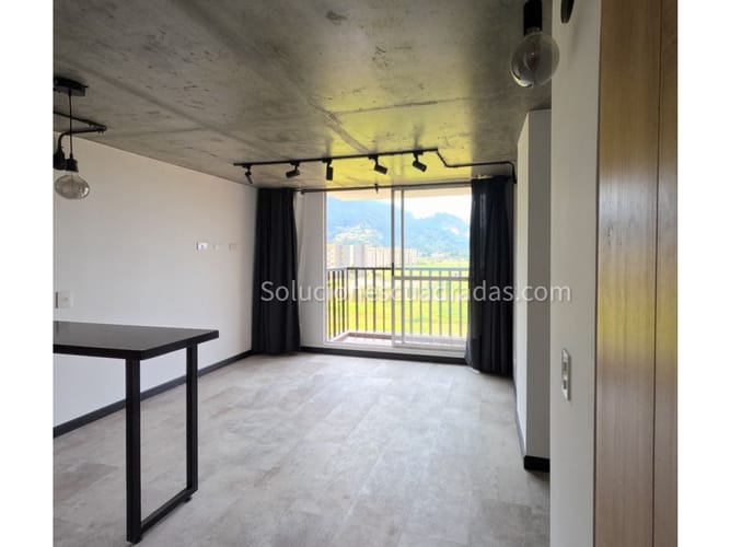 Apartamento de 3 alcobas en arriendo en Centro, Cajicá, 54 m² · foto 3 de 11