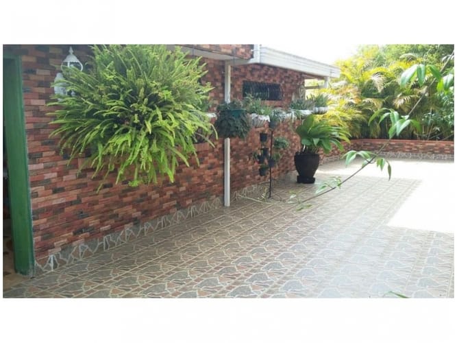Casa de 6 alcobas en venta en Las Palmas, Medellín, 500 m² · foto 8 de 9