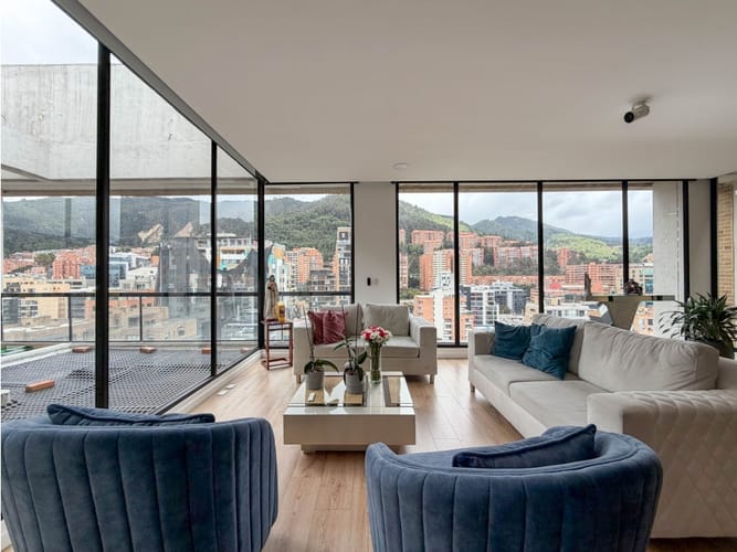Apartamento de 3 alcobas en venta en Santa Barbara, Bogotá, 176 m² · foto 8 de 24