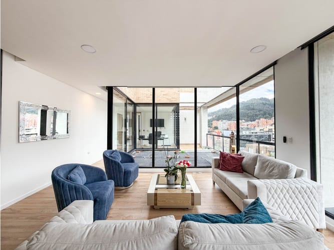 Apartamento de 3 alcobas en venta en Santa Barbara, Bogotá, 176 m² · foto 14 de 24