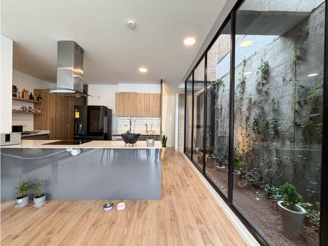 Apartamento de 3 alcobas en venta en Santa Barbara, Bogotá, 176 m² · foto 17 de 24
