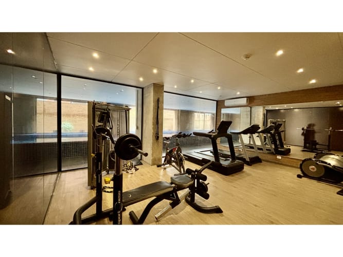 Apartamento de 2 alcobas en arriendo en Chico Norte, Bogotá, 188 m² · foto 10 de 13