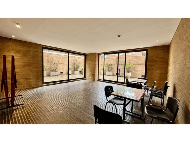 Apartamento de 2 alcobas en arriendo en Chico Norte, Bogotá, 188 m² · foto 11 de 13