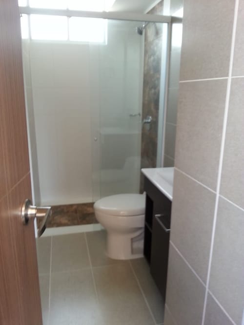 Apartamento de 3 alcobas en venta en Abadías, Floridablanca, 90 m² · foto 2 de 24