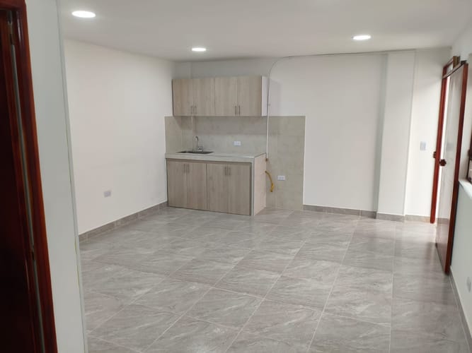 Apartamento de 2 alcobas en arriendo en Jose Maria Carbonell, Bogotá, 65 m² · foto 3 de 4