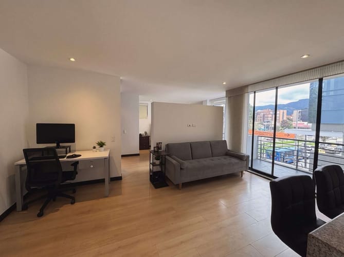 Apartamento de 1 alcoba en arriendo en Santa Barbara, Bogotá, 58 m² · foto 4 de 9