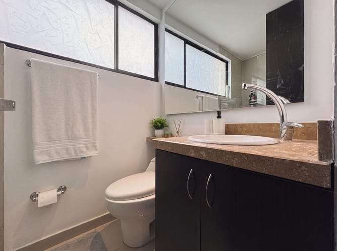 Apartamento de 1 alcoba en arriendo en Santa Barbara, Bogotá, 58 m² · foto 8 de 9